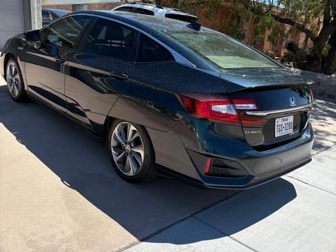 Used 2018 Honda Clarity Touring image 19
