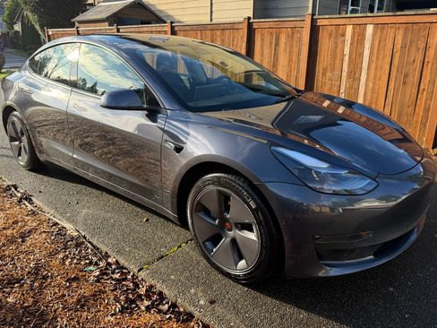Used 2022 Tesla Model 3 Long Range image 13