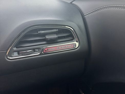 Used 2023 Dodge Challenger SRT Hellcat w/ Driver Convenience Group image 5