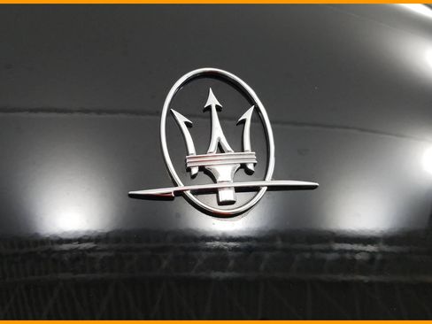 Used 2019 Maserati Ghibli S image 23