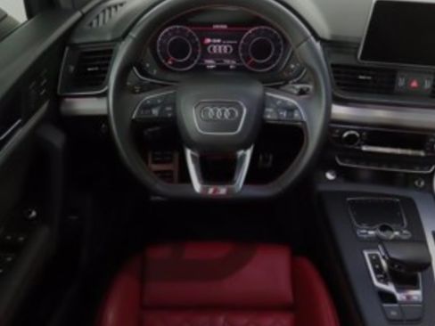 Used 2019 Audi SQ5 Prestige w/ Prestige Package AWD/4WD image 8