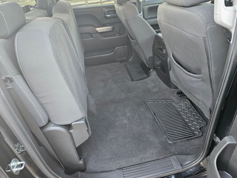 Used 2018 Chevrolet Silverado 1500 LT w/ All Star Edition image 9