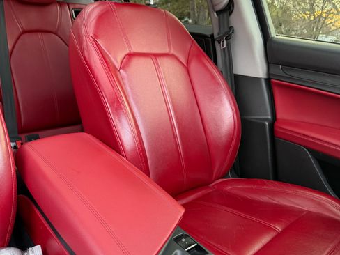 Used 2018 Alfa Romeo Stelvio Sport w/ Cold Weather Package image 8