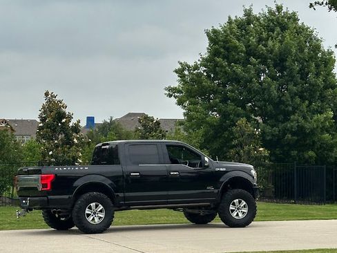 Used 2019 Ford F150 Platinum w/ Equipment Group 701A Luxury AWD/4WD image 5