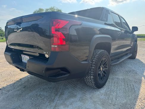Used 2024 Chevrolet Silverado EV W/T AWD/4WD image 6