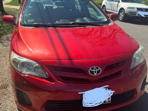 Used 2013 Toyota Corolla L image 2