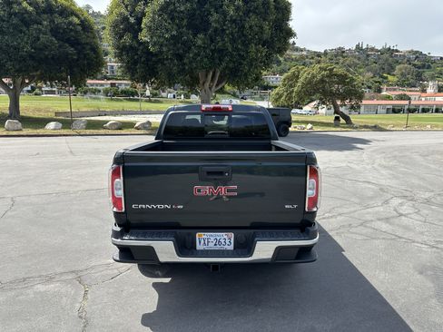 Used 2017 GMC Canyon SLT w/ Driver Alert Package image 6