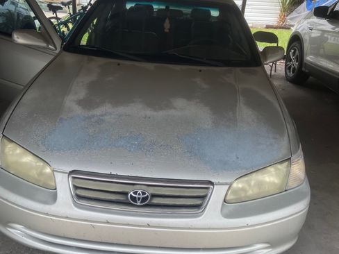 Used 2001 Toyota Camry LE FWD image 4