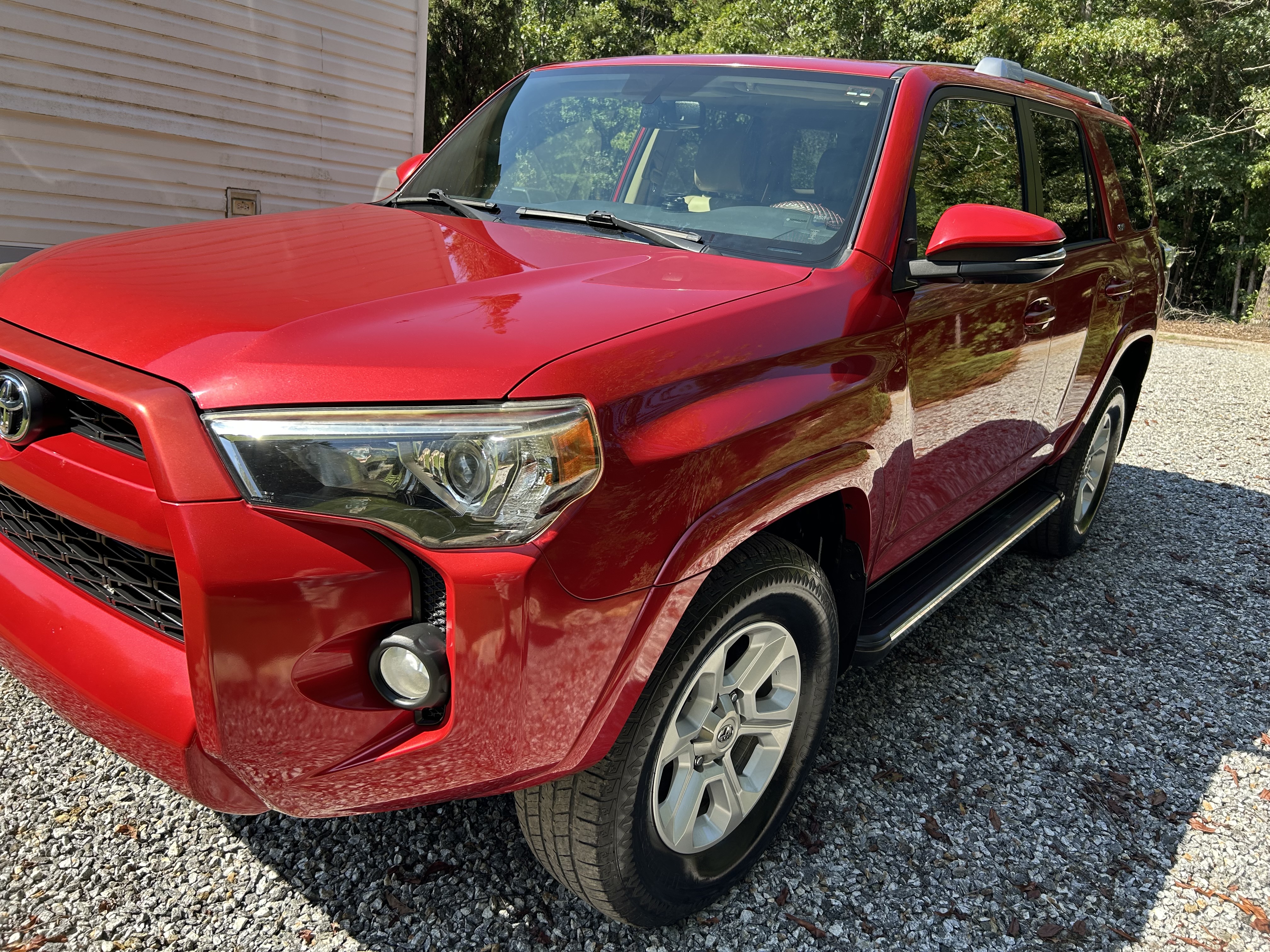 Used 2017 Toyota 4Runner SR5 Premium AWD/4WD image 2