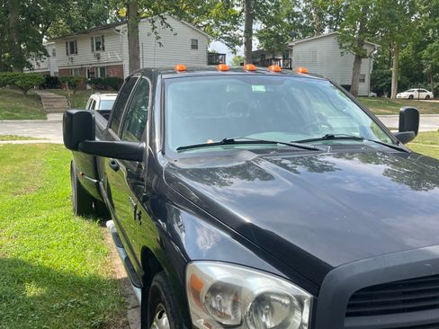 Used 2009 Dodge Ram 3500 Truck ST w/ Popular Equipment Group image 8