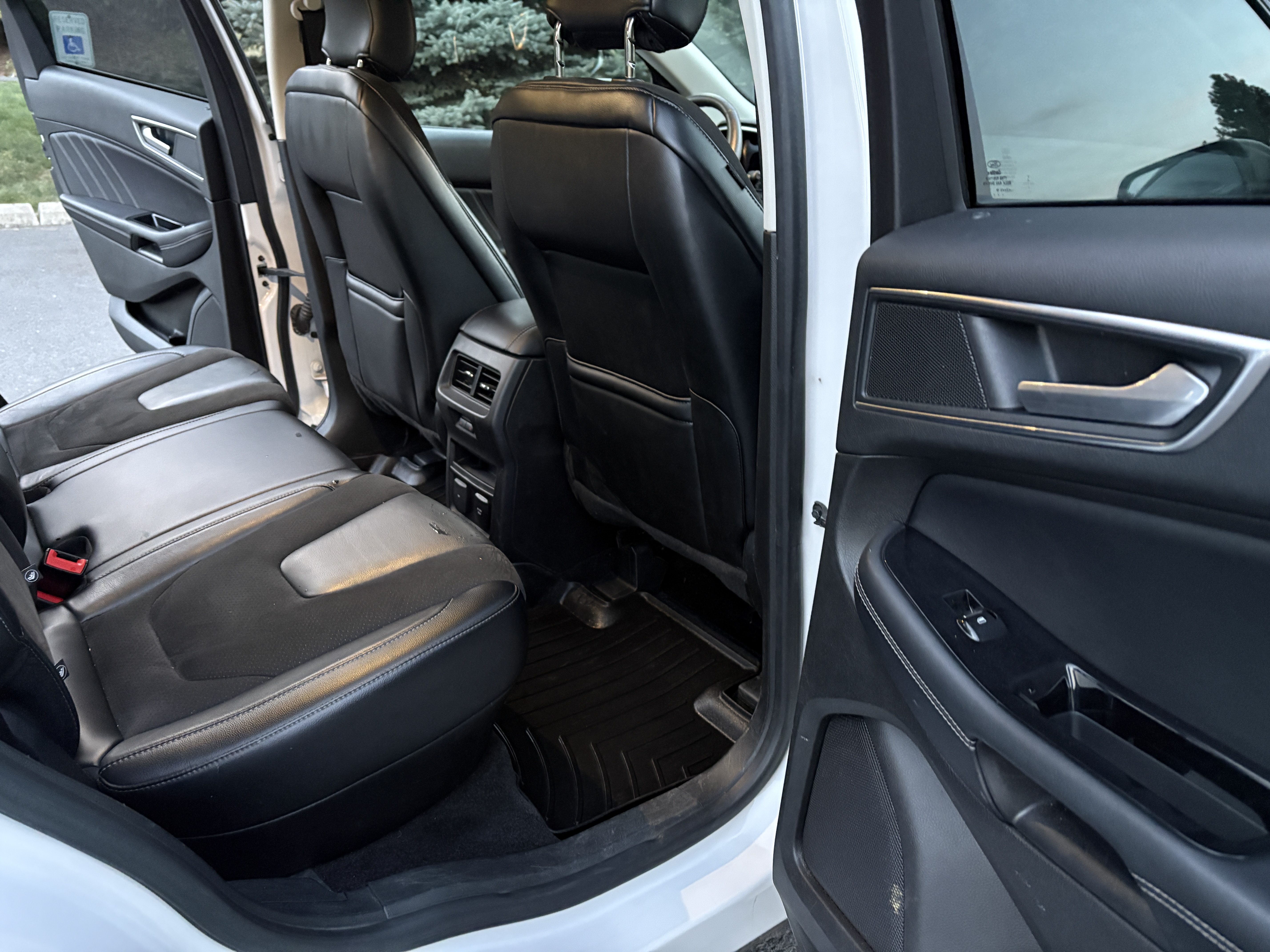 Used 2018 Ford Edge Sport w/ Equipment Group 401A AWD/4WD image 15