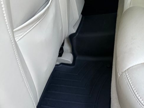 Used 2016 Volvo XC60 T5 Platinum w/ Climate Package image 12