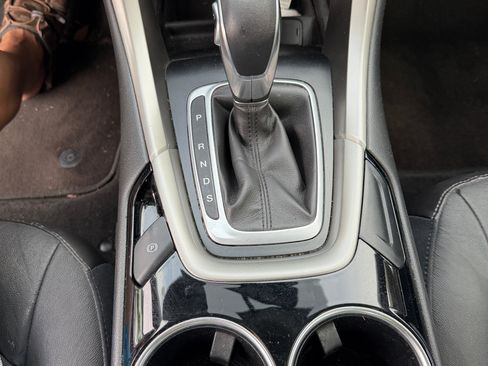 Used 2013 Ford Fusion SE FWD image 15