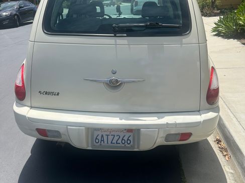 Used 2007 Chrysler PT Cruiser FWD image 4