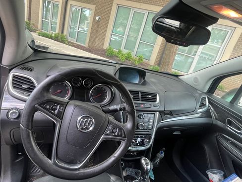 Used 2015 Buick Encore Convenience FWD image 9