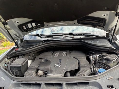 Used 2015 Mercedes-Benz GL 450 4MATIC image 11