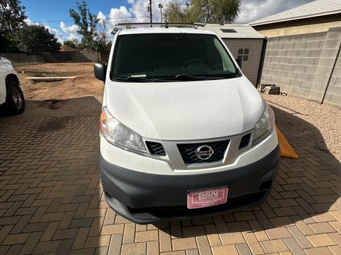 Used 2014 Nissan NV200 S image 1
