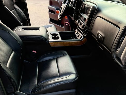 Used 2017 Chevrolet Silverado 1500 LTZ w/ Texas Edition image 21