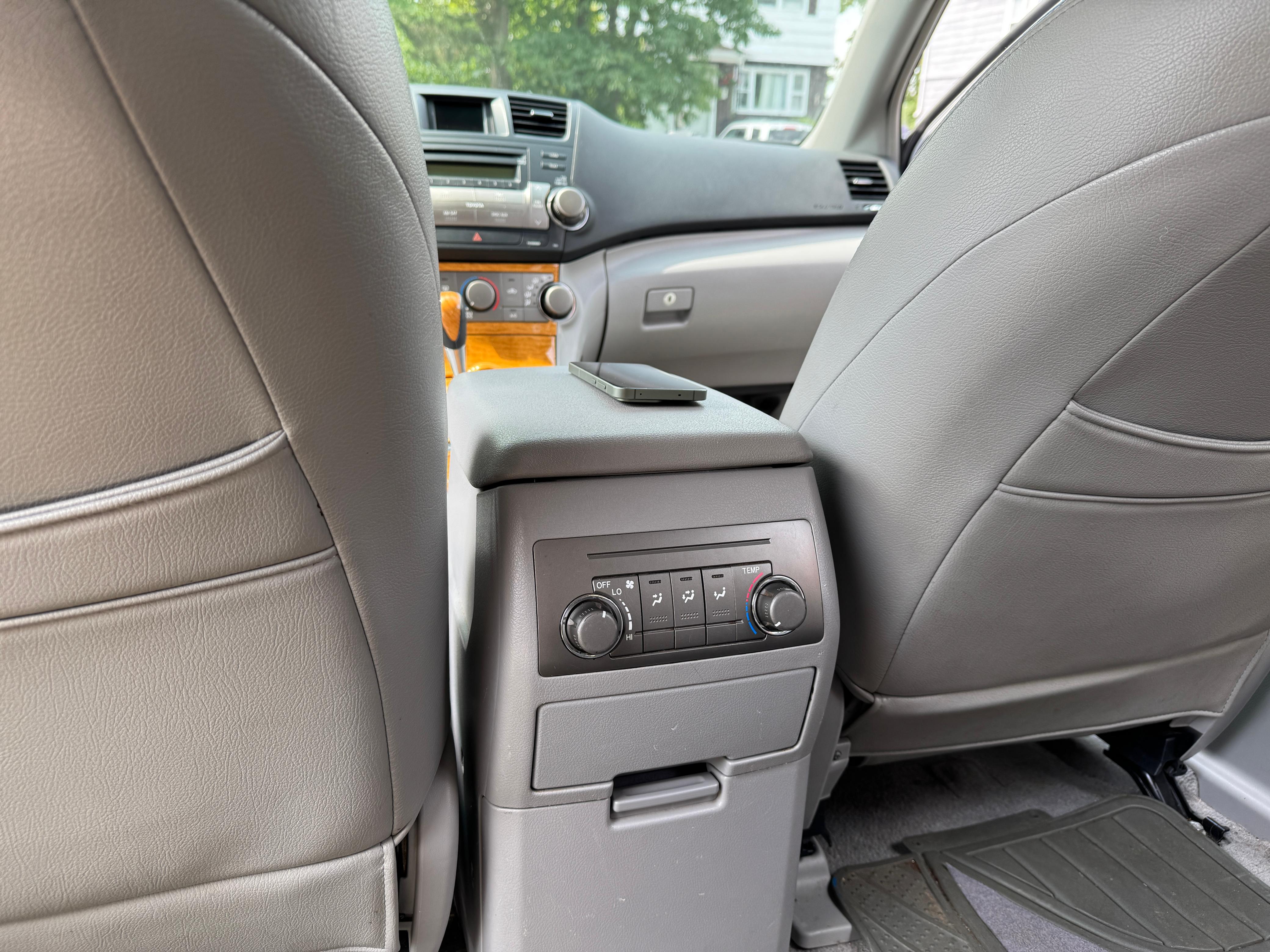 Used 2008 Toyota Highlander 4WD Hybrid image 12