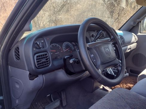 Used 2001 Dodge Ram 2500 Truck 2WD Quad Cab image 10