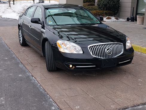 Used 2011 Buick Lucerne CXL image 19