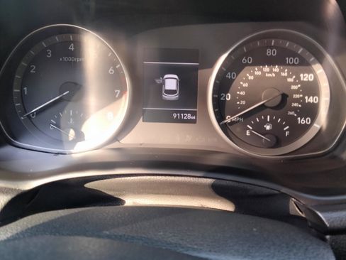 Used 2018 Hyundai Elantra GT image 11