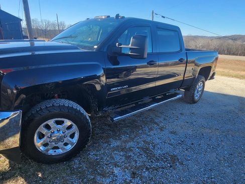 Used 2015 Chevrolet Silverado 2500 LT w/ Z71 Package, Off-Road image 16