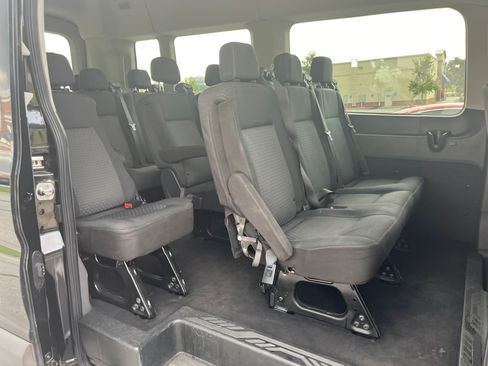 Used 2021 Ford Transit 350 XLT image 13