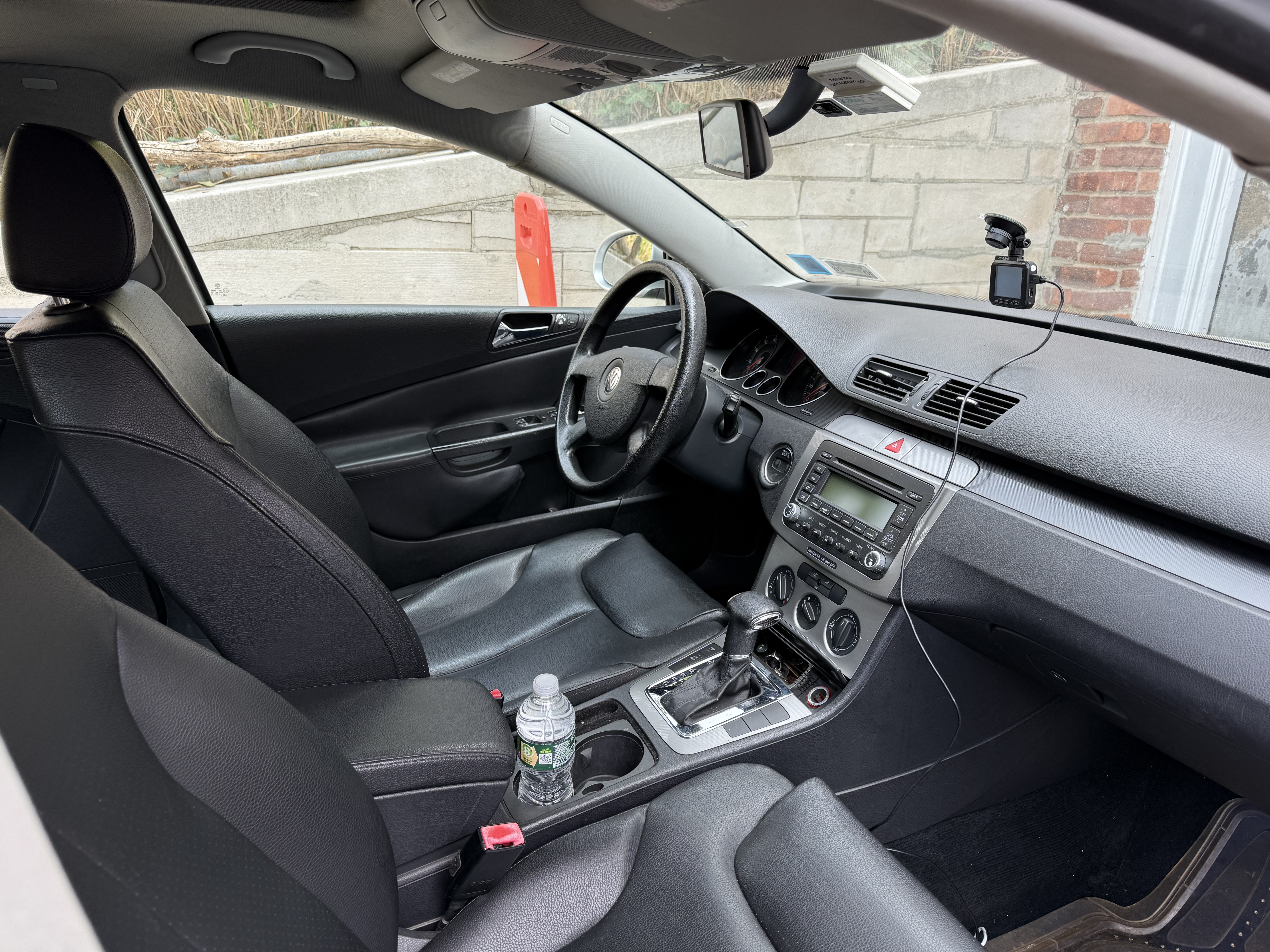 Used 2006 Volkswagen Passat Value Edition FWD image 5