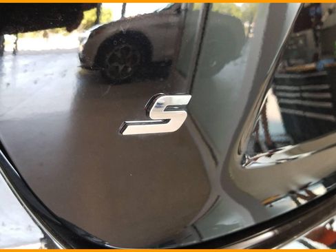 Used 2019 Maserati Ghibli S image 24