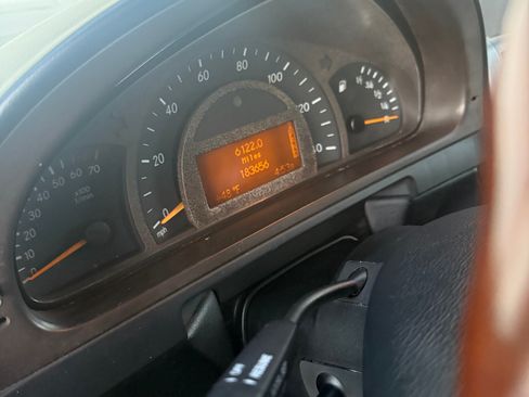 Used 2002 Mercedes-Benz G 500 image 18