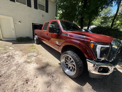 Used 2012 Ford F350 Lariat w/ Lariat Ultimate Pkg AWD/4WD image 2
