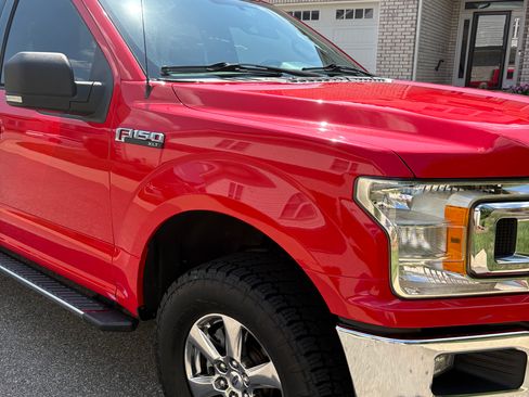 Used 2018 Ford F150 XLT w/ Equipment Group 301A Mid AWD/4WD image 16