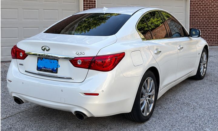 Used 2014 INFINITI Q50 Premium w/ Navigation Package AWD/4WD image 10