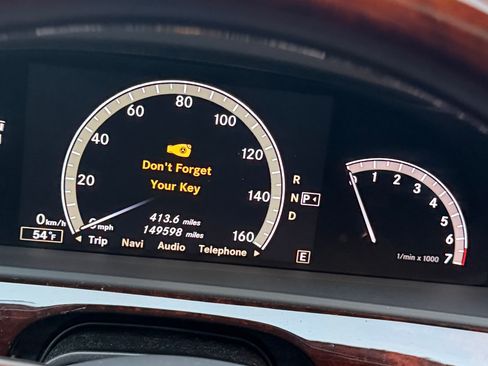 Used 2011 Mercedes-Benz S 550 4MATIC image 10