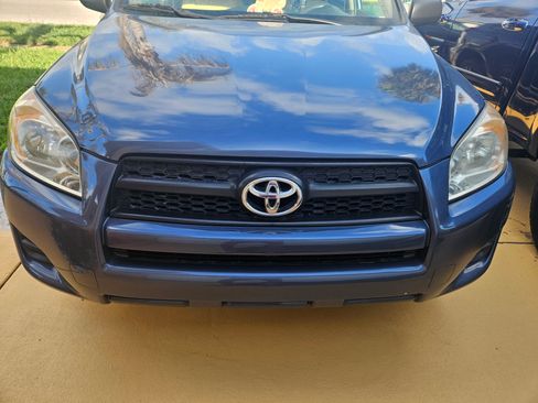 Used 2010 Toyota RAV4 2WD image 2