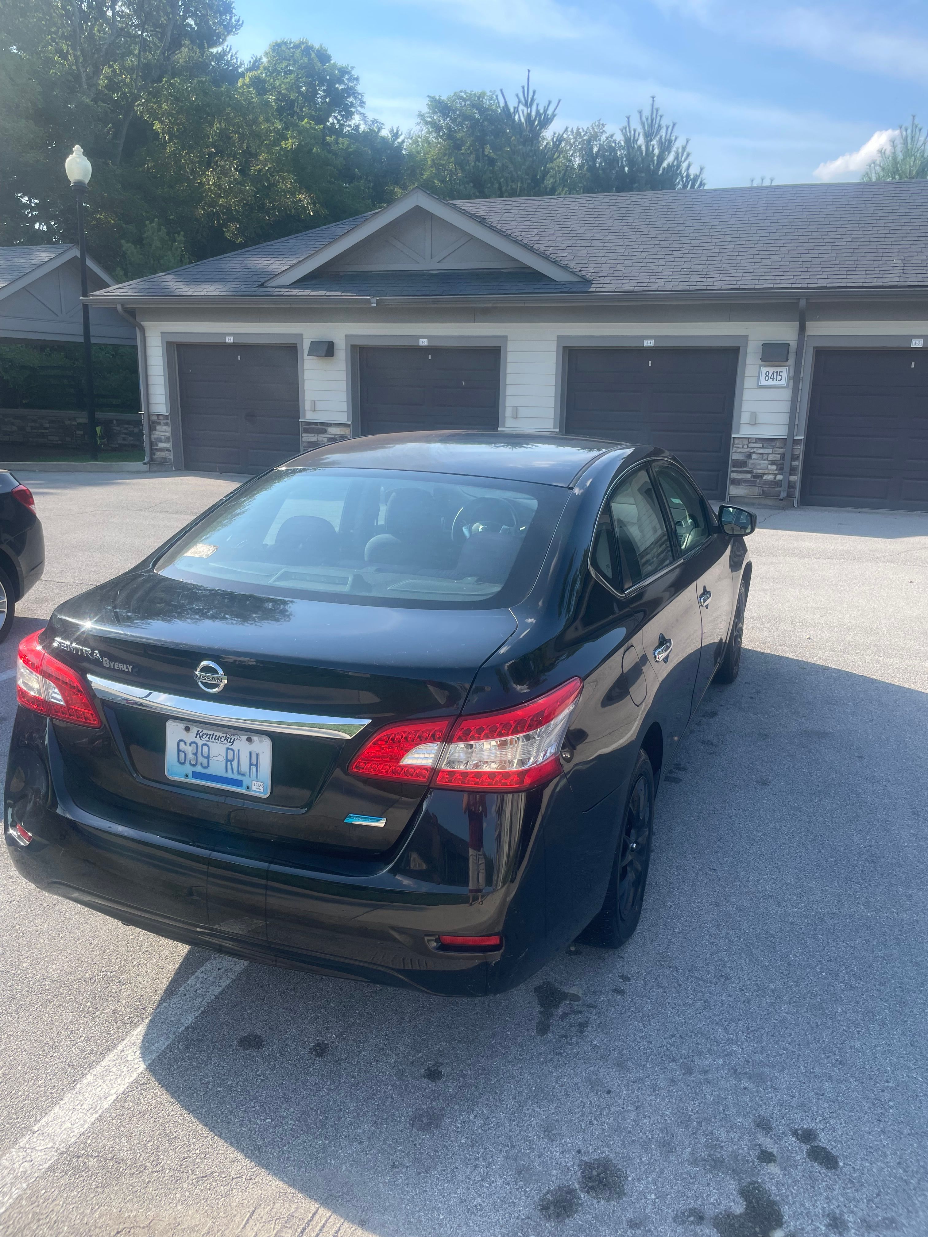 Used 2014 Nissan Sentra S FWD image 2