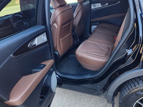 Used 2022 Lincoln Nautilus Reserve w/ Ultimate Package image 5