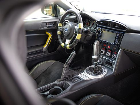 Used 2017 Subaru BRZ Series.Yellow image 14