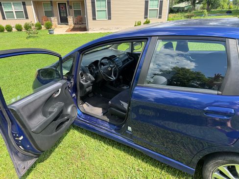 Used 2012 Honda Fit Sport image 9