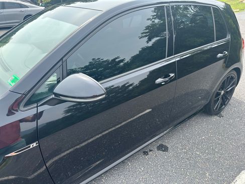 Used 2019 Volkswagen Golf R 4-Door AWD/4WD image 9