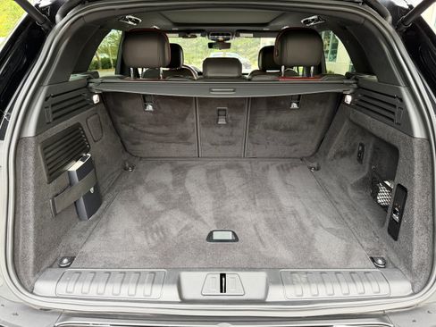Used 2023 Land Rover Range Rover Sport SE Dynamic image 20