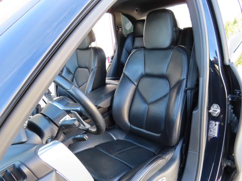 Used 2015 Porsche Cayenne Diesel w/ Premium Package image 14