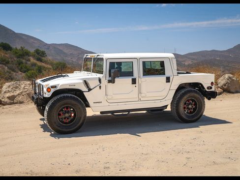Used 1999 HUMMER H1 4-Door Hard Top image 15