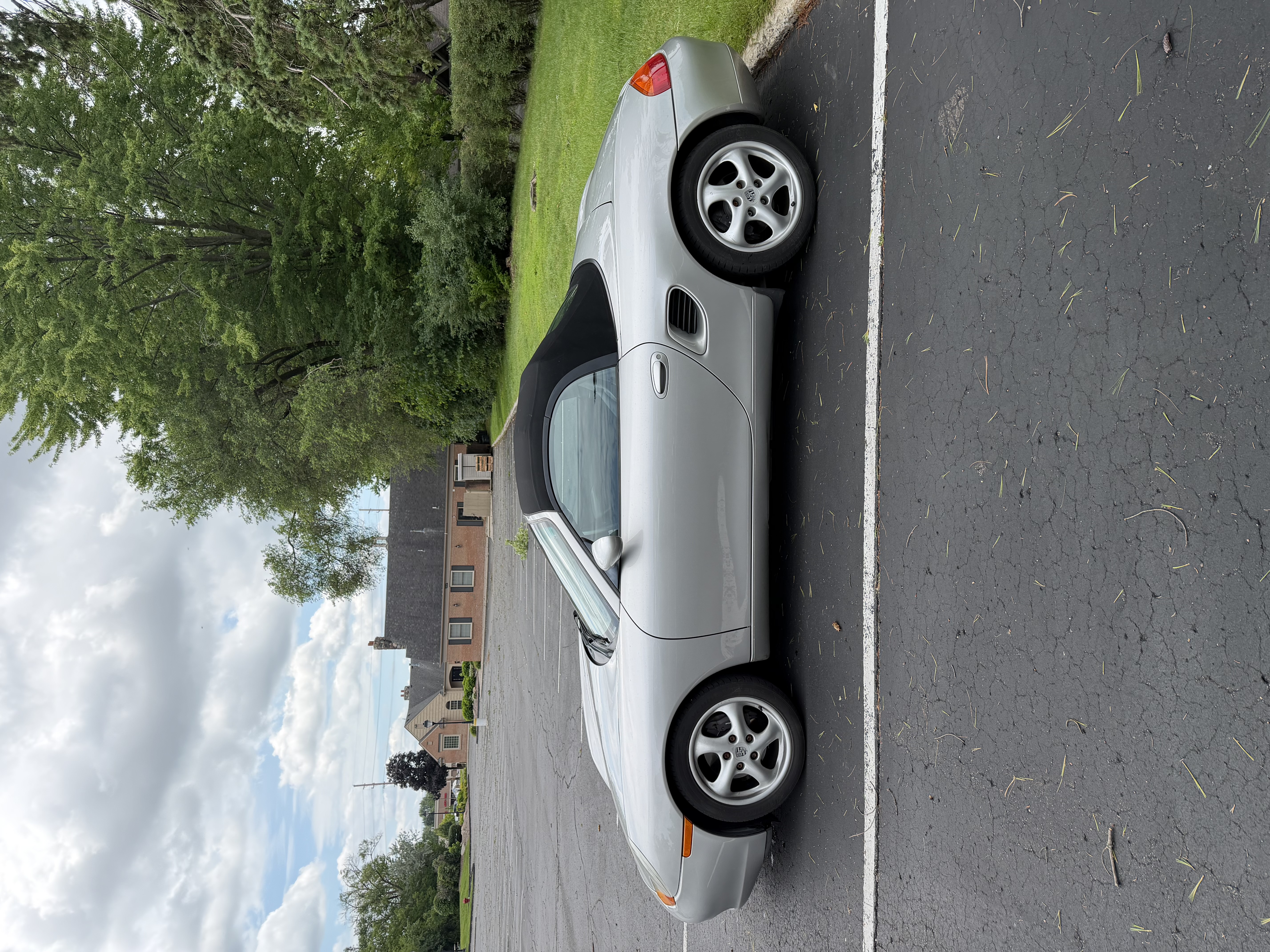 Used 1999 Porsche Boxster RWD image 2
