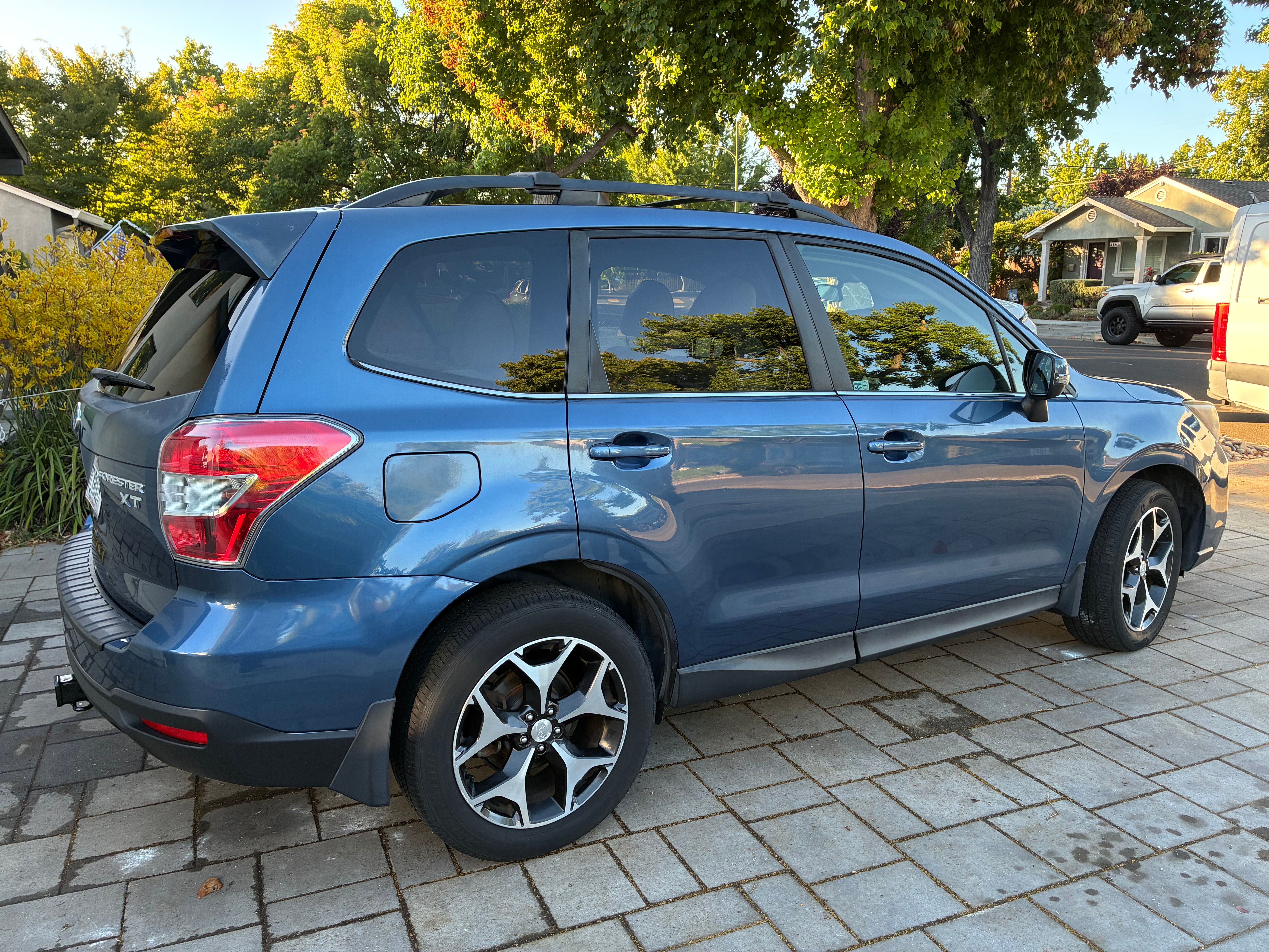 Used 2014 Subaru Forester 2.0XT Touring AWD/4WD image 5