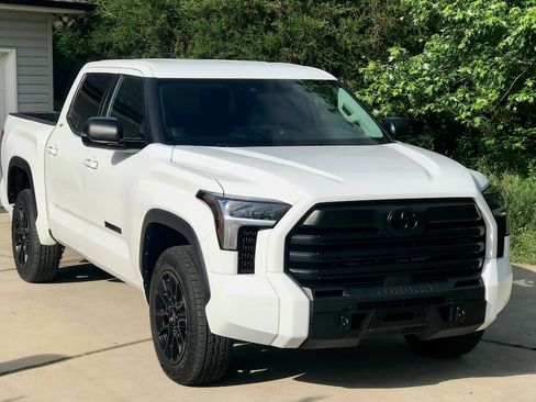 Used 2024 Toyota Tundra SR5 w/ SR5 Premium Package AWD/4WD image 5