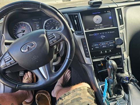 Used 2016 INFINITI Q50 Sport image 10