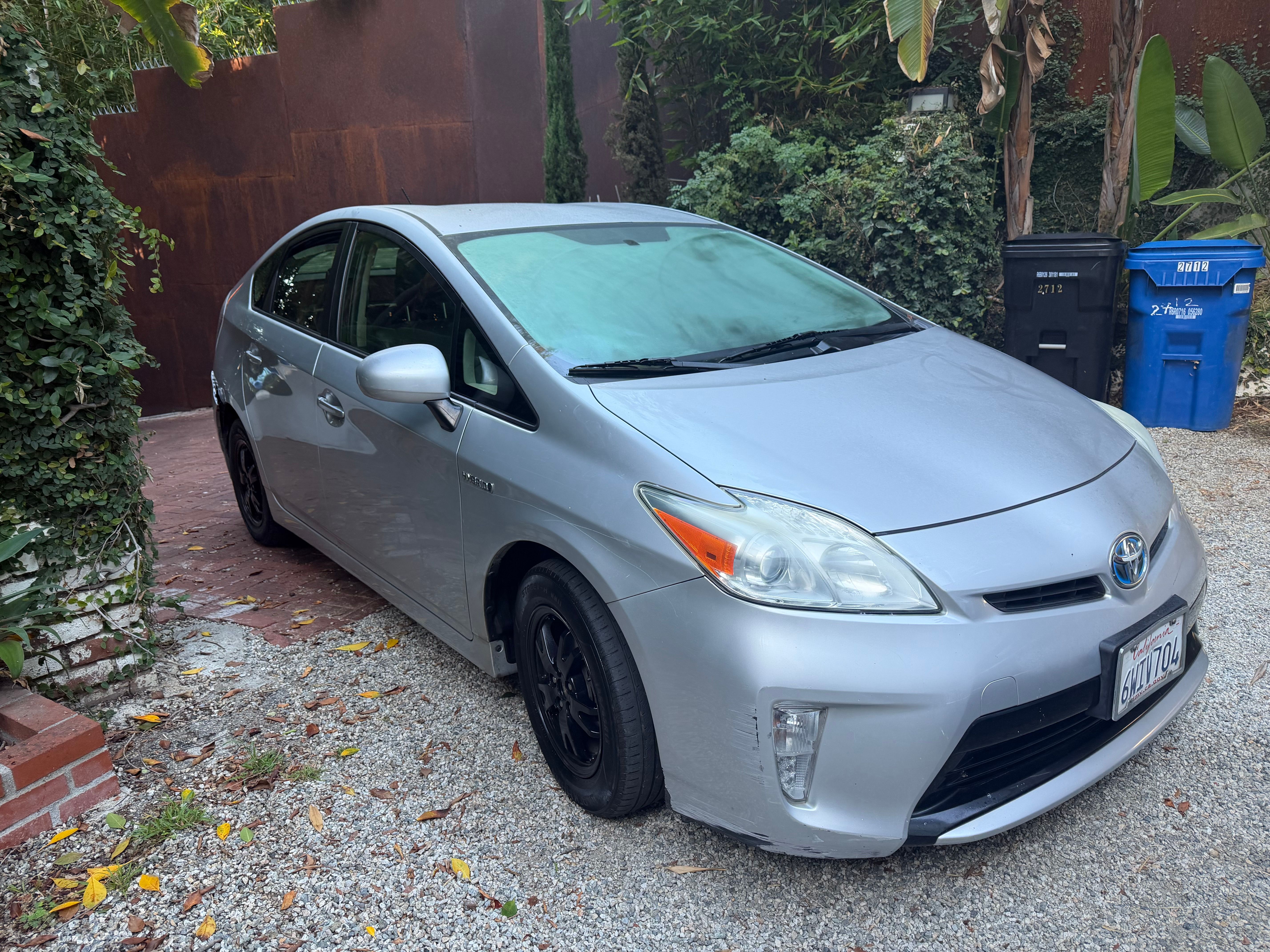 Used 2012 Toyota Prius Four FWD image 4
