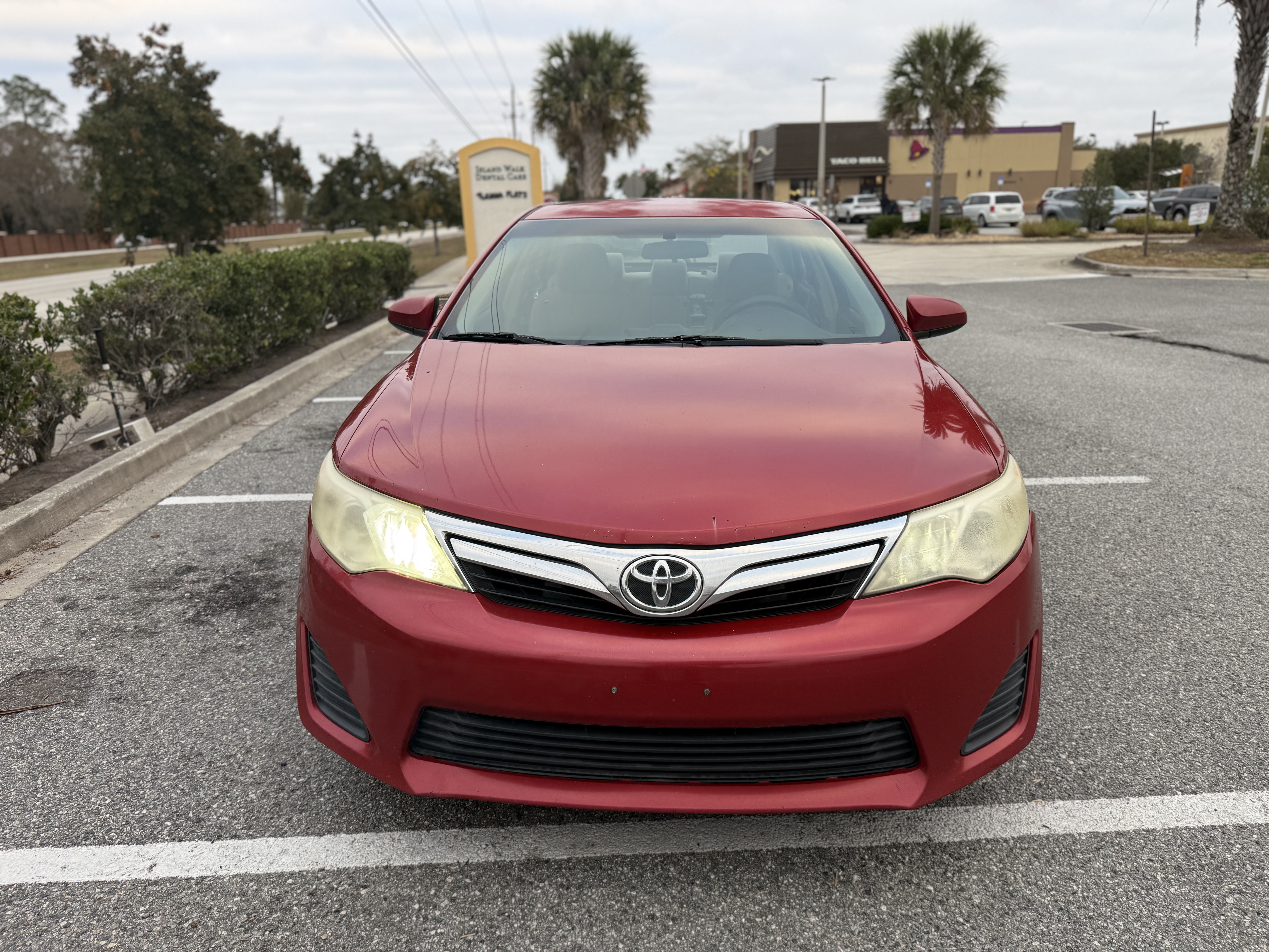 Used 2012 Toyota Camry LE FWD image 2